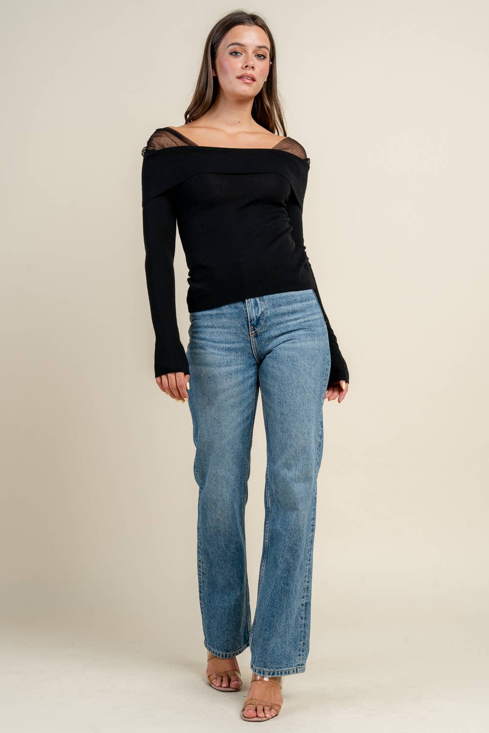 BEIVY OFF-SHOULDER LONG SLEEVE TOP WITH LACE DETAIL ON