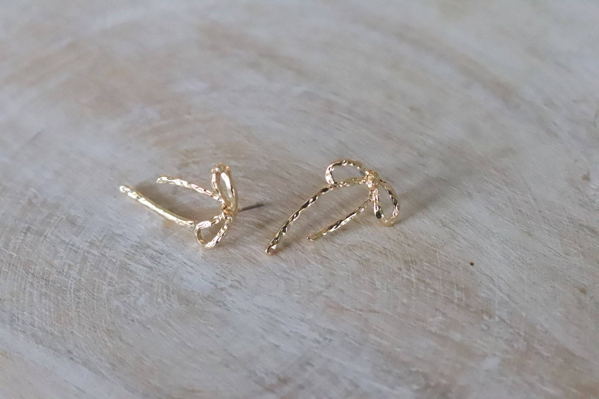 Textured Ribbon Drop Earrings | Bow Earrings