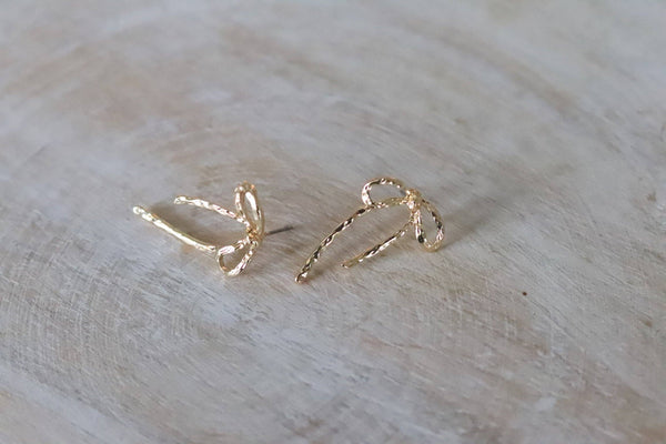 Textured Ribbon Drop Earrings | Bow Earrings