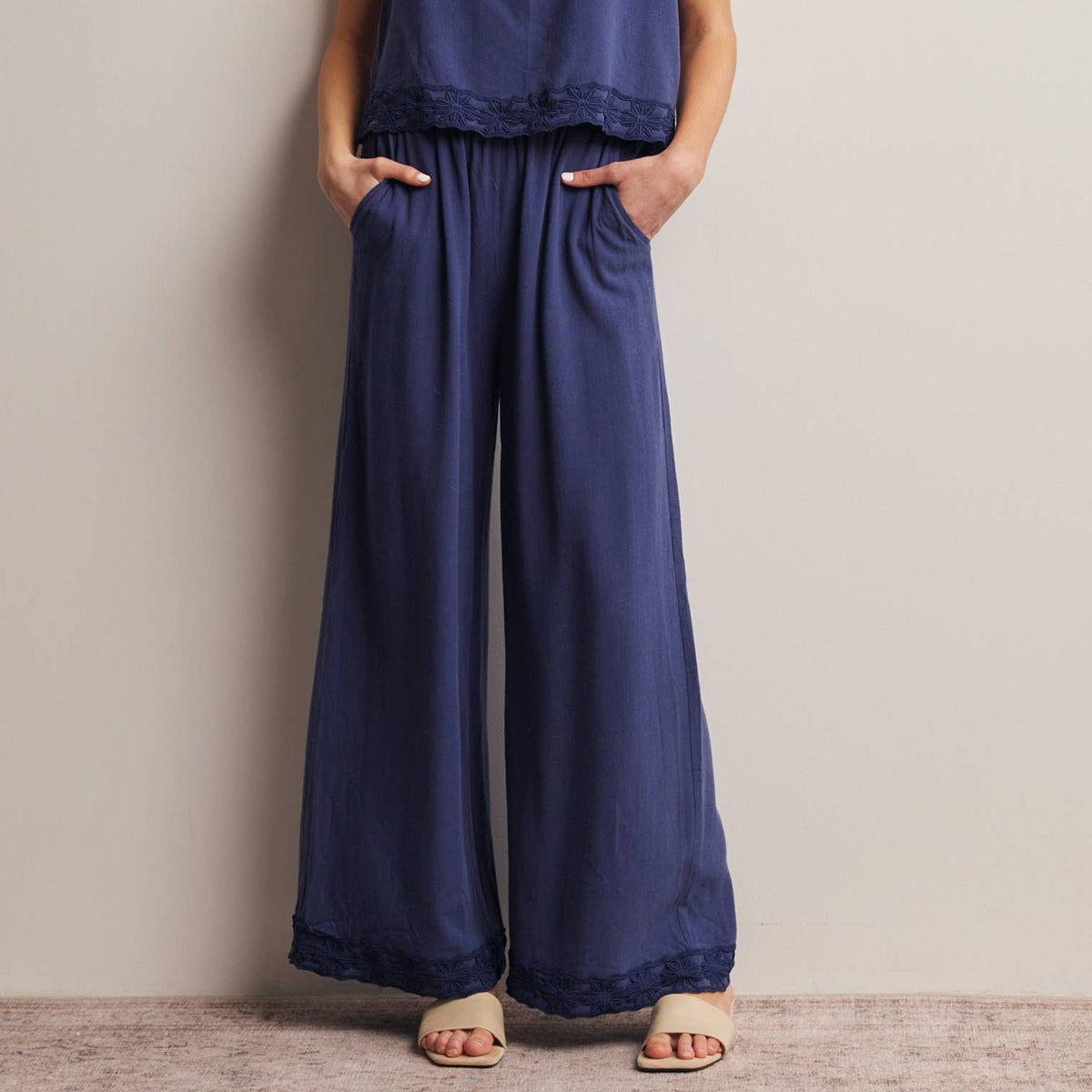 Forte Embroidered  Tank & Wide-Leg Pants Set