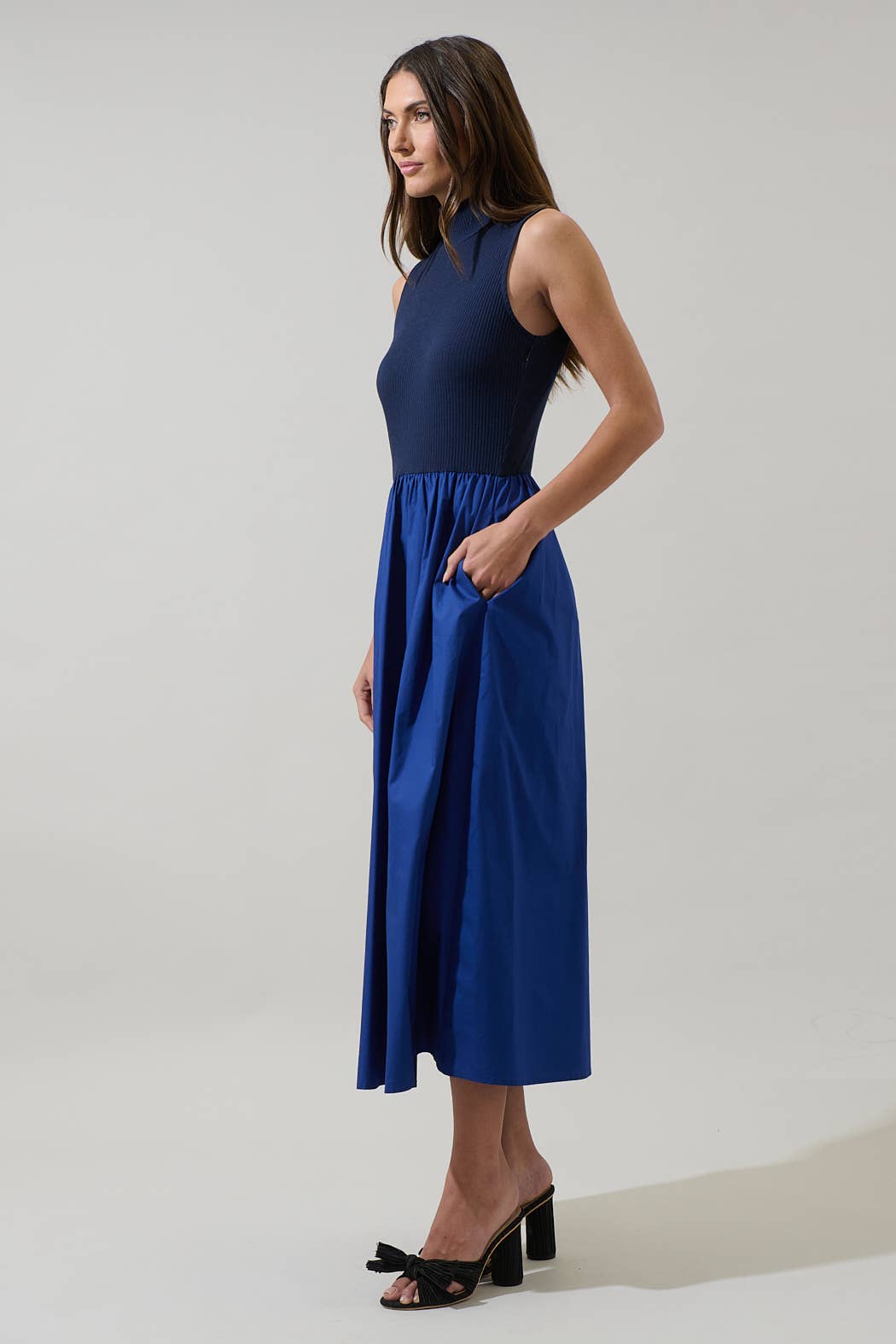 Sugarlips Grady Sleeveless Midi Dress: Navy