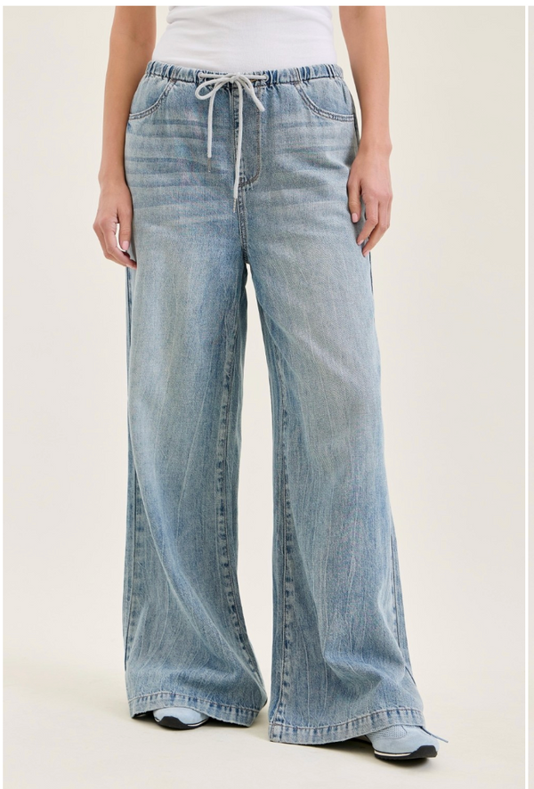 Judy Blue Palazzo Featherweight Jean