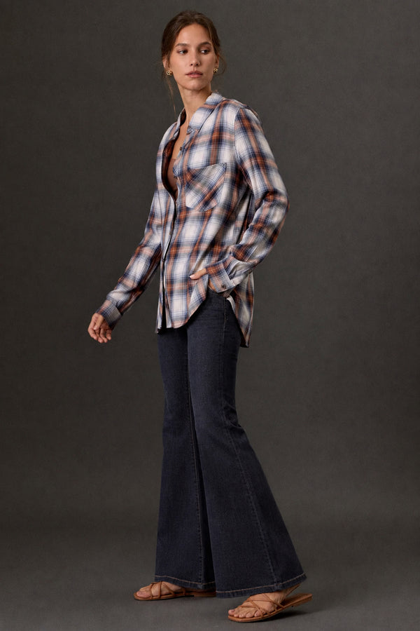 PLAID LONGSLEEVE BUTTON UP SHIRT